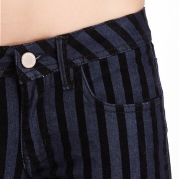 Romeo & Juliet Striped Black Velvet Jeans🎉🎉 - Picture 2 of 11